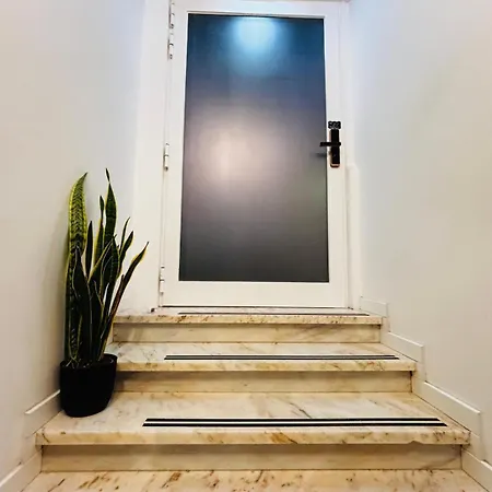 Cine Apartment