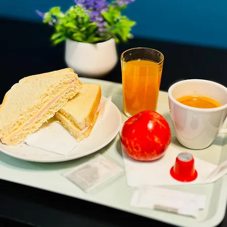 아파트 Cine 세투발